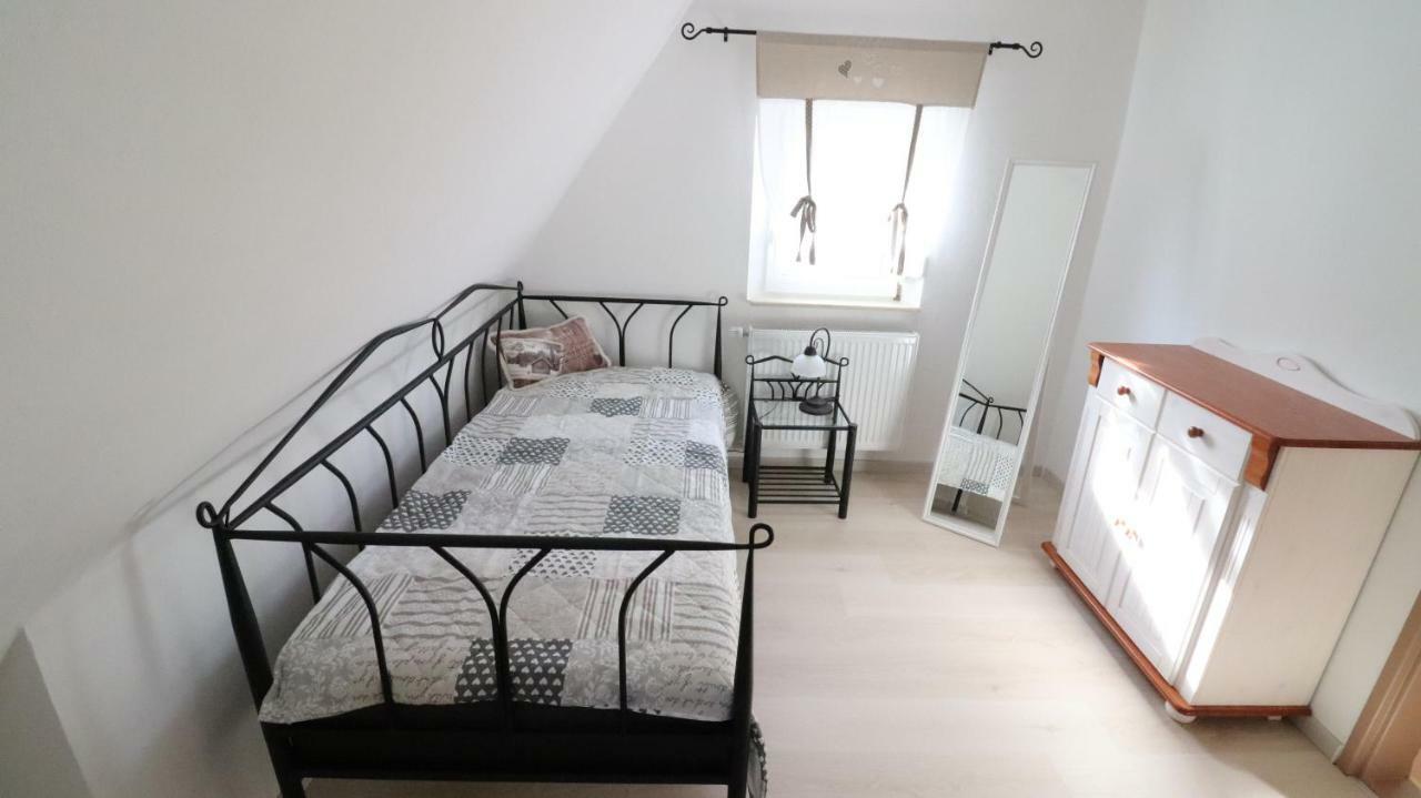 Ferienhaus Steinbach Оберасбах Екстериор снимка