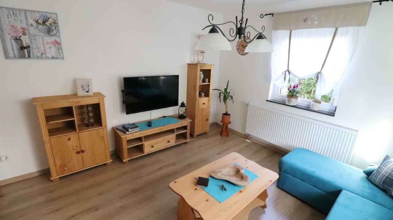 Ferienhaus Steinbach Оберасбах Екстериор снимка