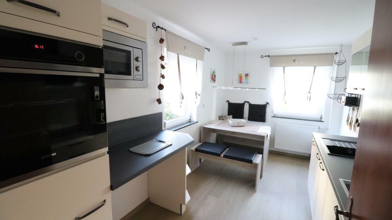 Ferienhaus Steinbach Оберасбах Екстериор снимка